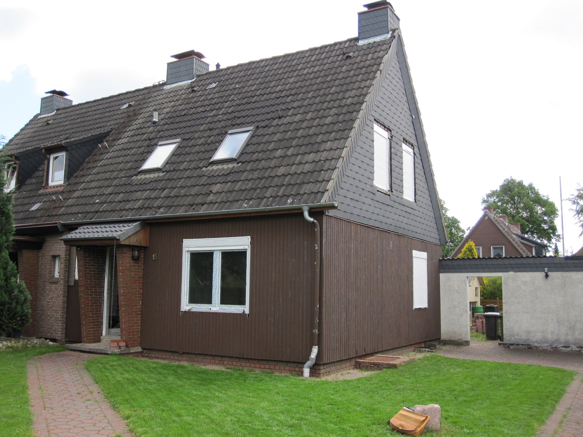 Waagerechte Fassade Finnenhaussiedlung