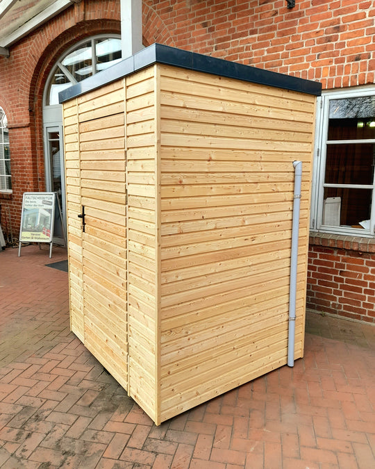 Gartenschrank KLARE LINIE mit Gründach - Modern, massiv, maßgefertigt von FREESE Holz