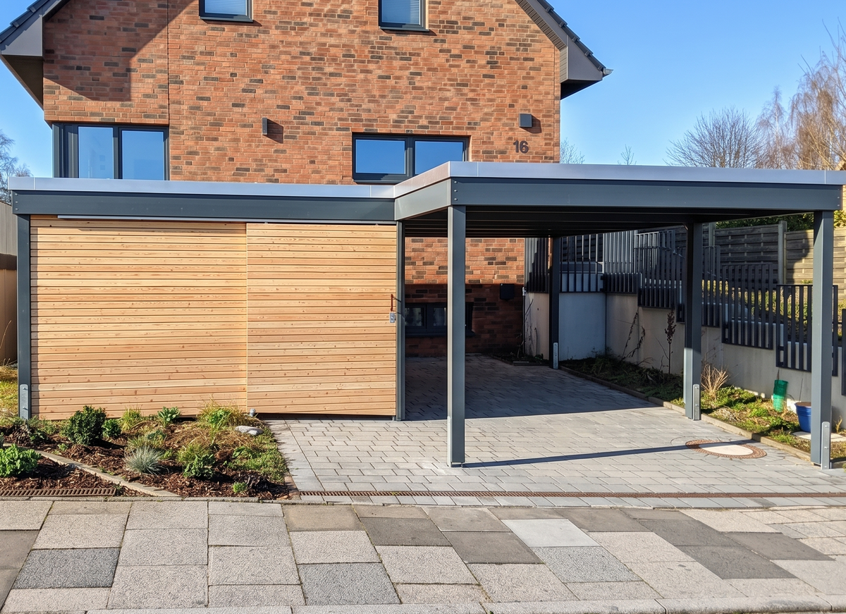 Carport KLARE LINIE mit Schiebetür