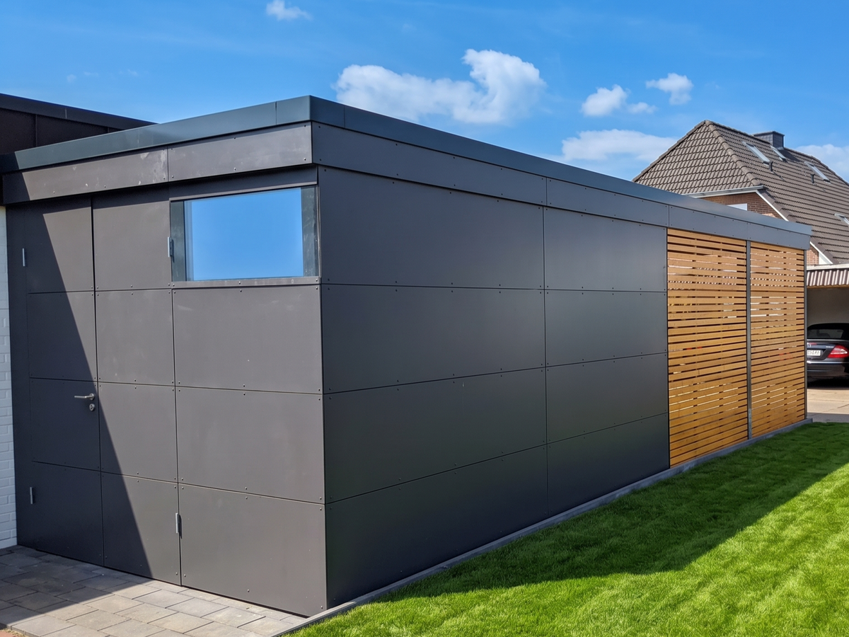 Carport mit wartungsfreien HPL-Schichtstoffplatten