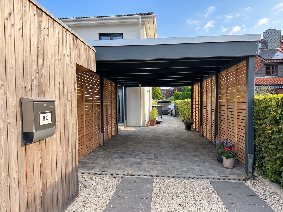Carport Klare Linie mit Rhombusleisten