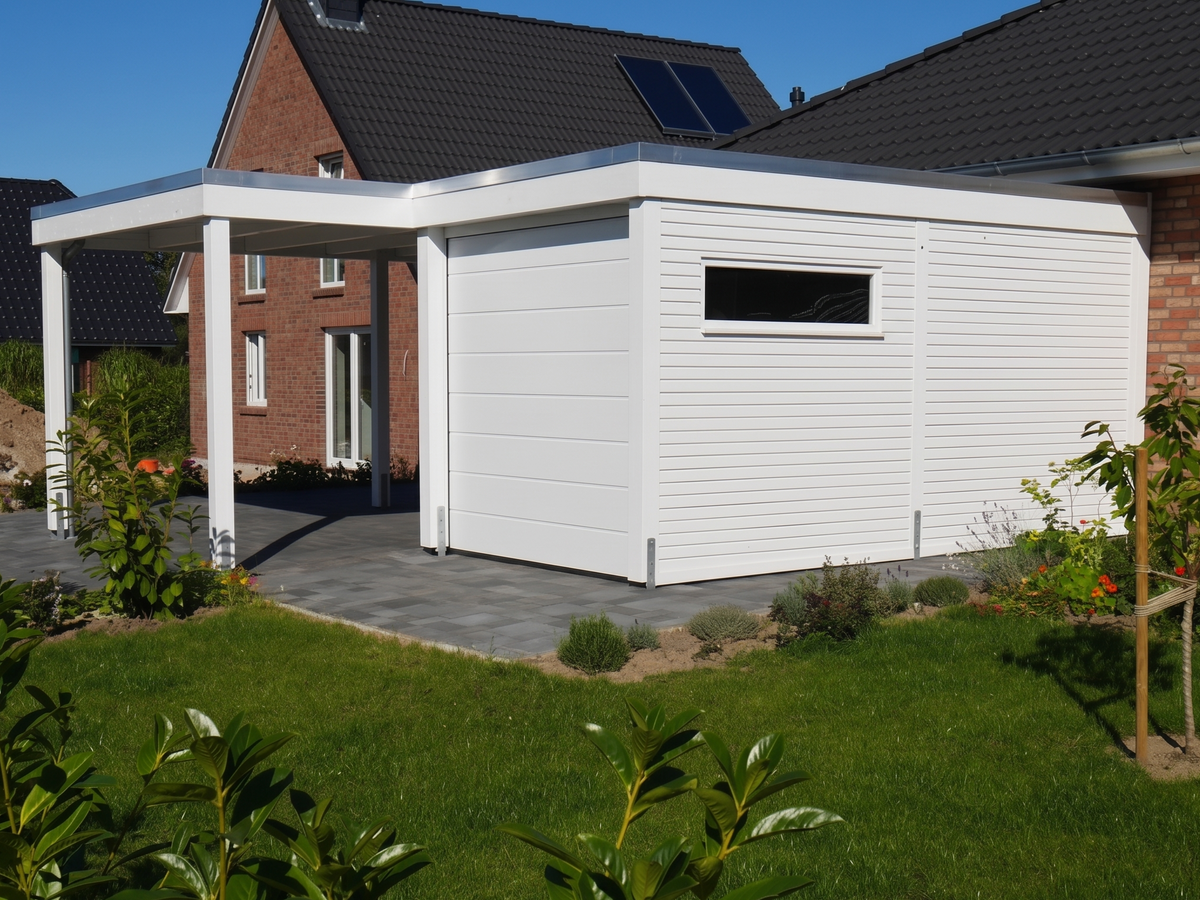 Carport Klare Linie weiß mit GAragentor