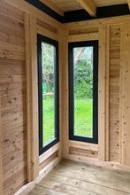 Laden Sie das Bild in den Galerie-Viewer, Gartenhaus KLARE LINIE - Modern, massiv, maßgefertigt von FREESE Holz
