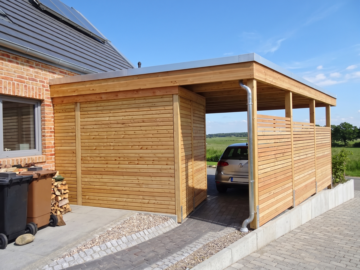 Carport KLARE LINIE mit Sondergrundriss und schrägem Wandverlauf
