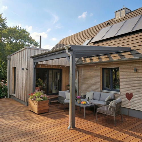 Terrassendach mit Wandanbau aus Glas (VSG) – maßgefertigt aus BSH