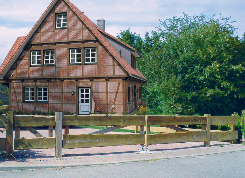 Naturzaun "Bonanza" aus sägerauen Brettern - FREESE Holz 