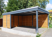 Modernes Gründach-Carport KLARE LINIE mit Abstellraum (Einzelcarport) - FREESE Holz 