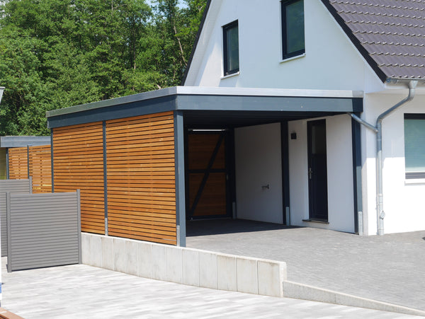 Modernes Einzelcarport KLARE LINIE mit Abstellraum - FREESE Holz 