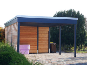 Modernes Gründach-Carport KLARE LINIE mit Abstellraum (Einzelcarport) - FREESE Holz 