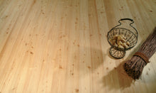 Laden Sie das Bild in den Galerie-Viewer, Weiss Massivholzdielen Sibirische Lärche rustikal - FREESE Holz 
